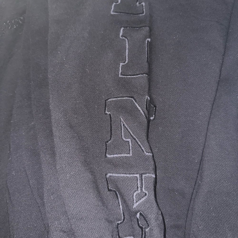 Hot deal 🔥 2 for $20-Black PINK Logo Sweatpants and Matching PINK Tshirt 💝 - Picture 6 of 10